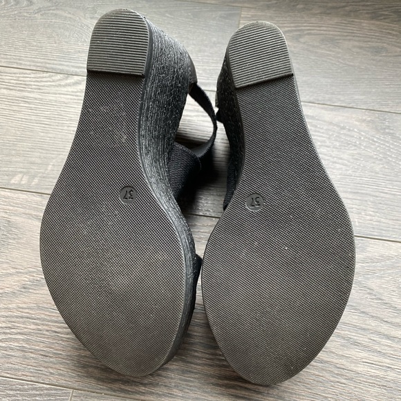 Browns - black elastic sandals - Picture 4 of 6